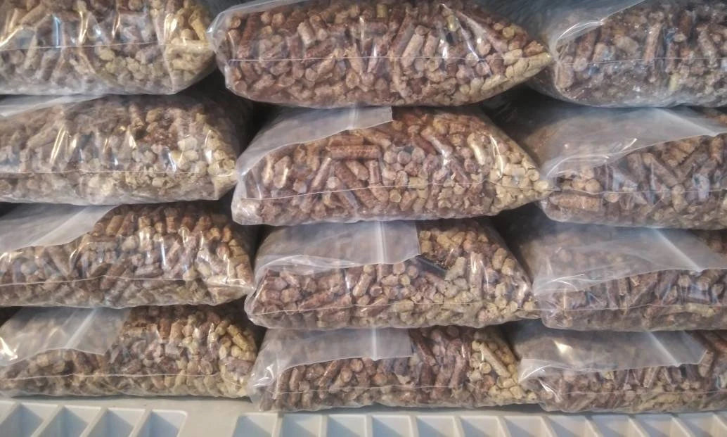 Pre-Measured Mushroom Substrate Made of Soy Hull Pellets and Harwood